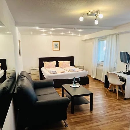 Hofmann Zur Mühle 3*